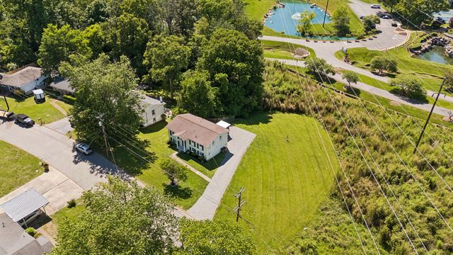 632 Larchwood Dr, Nashville, TN 37214