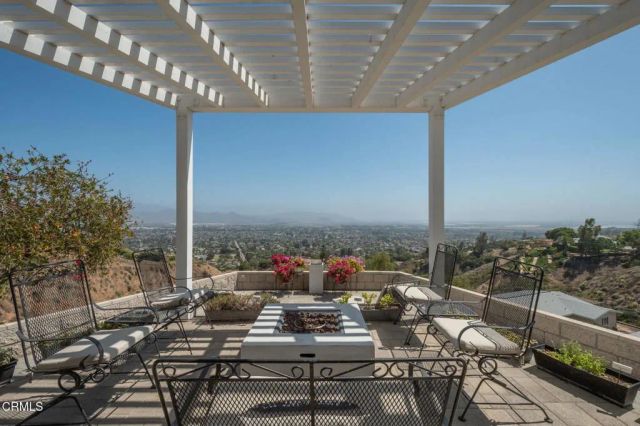 888 W Highland Drive, Camarillo, CA 93010