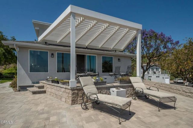 888 W Highland Drive, Camarillo, CA 93010
