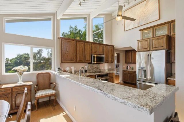 888 W Highland Drive, Camarillo, CA 93010
