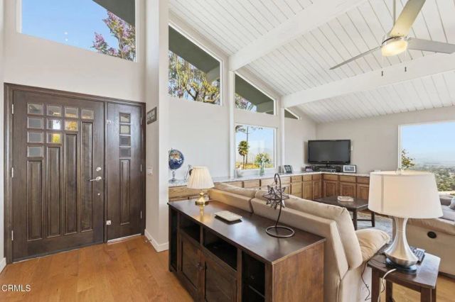 888 W Highland Drive, Camarillo, CA 93010
