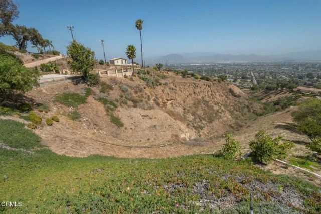 888 W Highland Drive, Camarillo, CA 93010