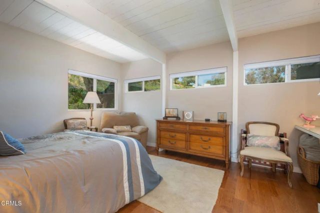 888 W Highland Drive, Camarillo, CA 93010