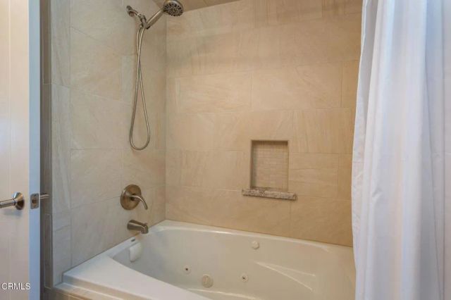 888 W Highland Drive, Camarillo, CA 93010