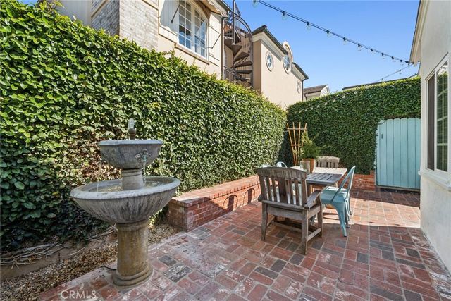 2632 Vista Drive, Newport Beach, CA 92663