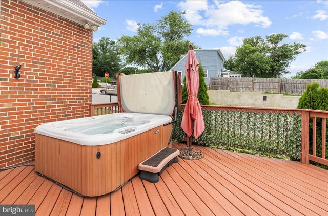 5801 REDMOND ST, Baltimore, MD 21225