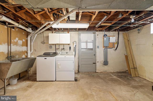 5801 REDMOND ST, Baltimore, MD 21225