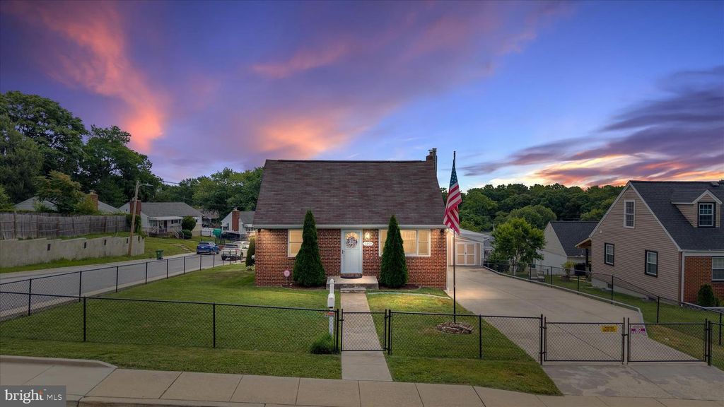 5801 REDMOND ST, Baltimore, MD 21225