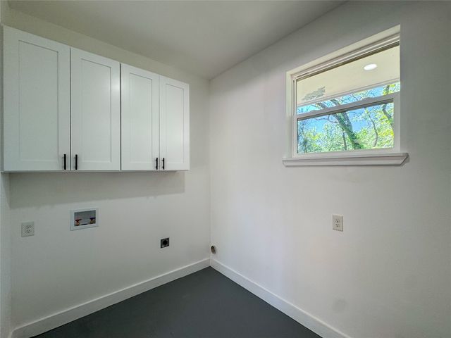 714 Clarksville Road, Bogata, TX 75417