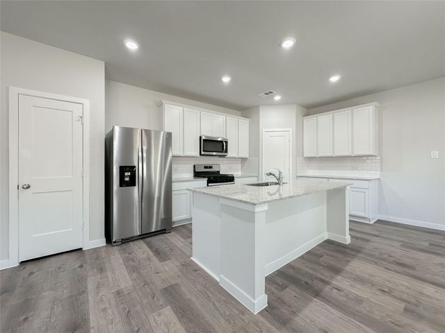 7806 Alset Dr, Magnolia, TX 77354