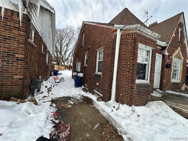 9459 Lakepointe Street, Detroit, MI 48224