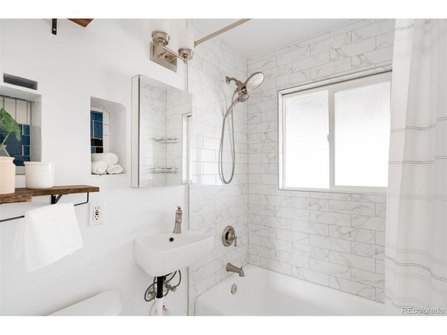 725 S Pecos St, Denver, CO 80223
