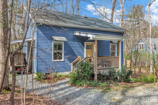 74 S Alta Vista Drive, Saluda, NC 28773