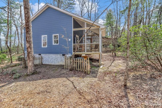 74 S Alta Vista Drive, Saluda, NC 28773