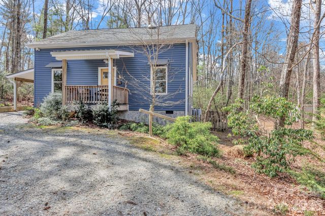 74 S Alta Vista Drive, Saluda, NC 28773
