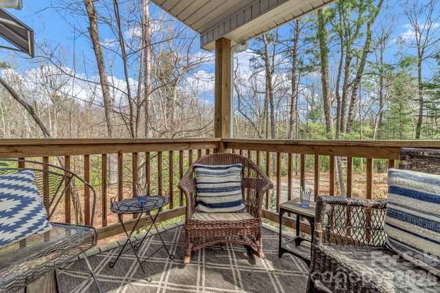 74 S Alta Vista Drive, Saluda, NC 28773