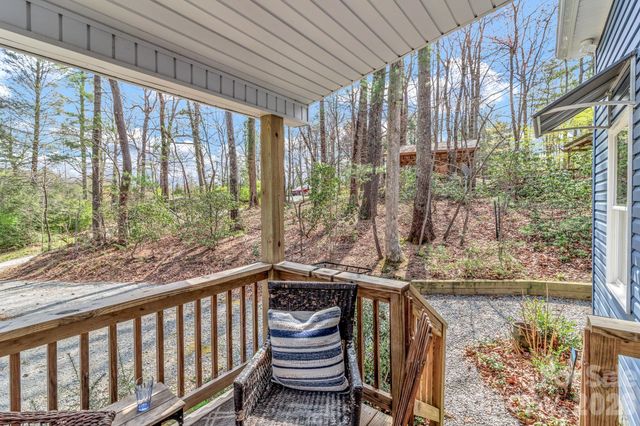 74 S Alta Vista Drive, Saluda, NC 28773