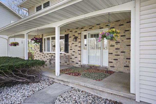 1637 Deerwood Drive, Madison, WI 53716