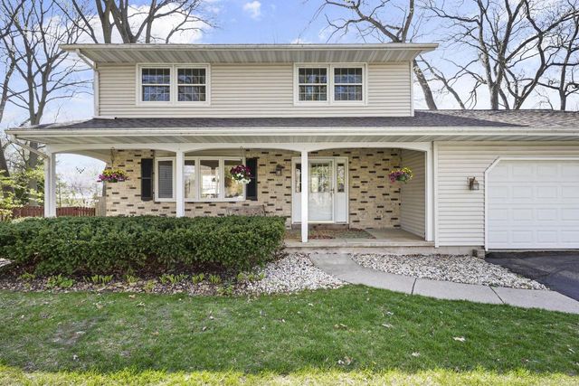 1637 Deerwood Drive, Madison, WI 53716