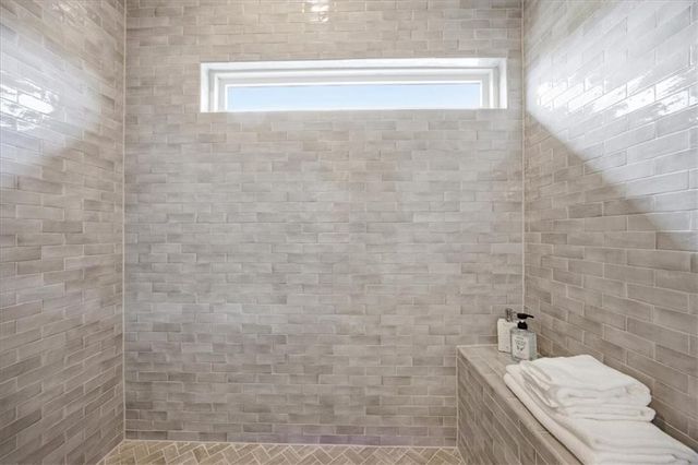 2809 SW Heartland Road, Lee's Summit, MO 64082