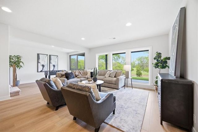 2809 SW Heartland Road, Lee's Summit, MO 64082