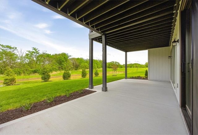2809 SW Heartland Road, Lee's Summit, MO 64082