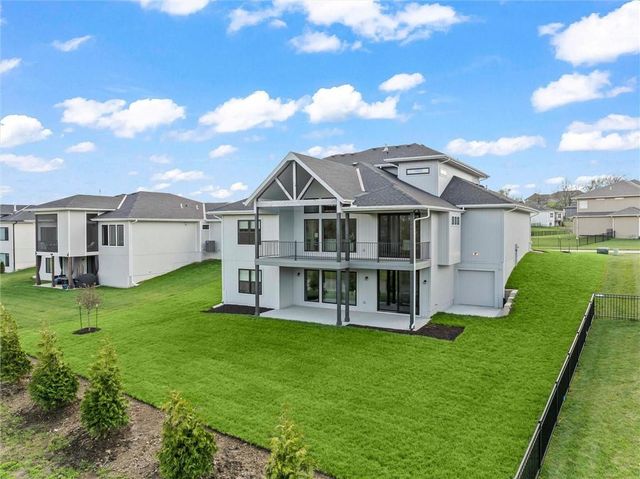 2809 SW Heartland Road, Lee's Summit, MO 64082