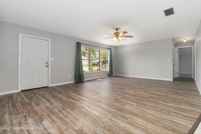 627 Binney Street NE, Palm Bay, FL 32907