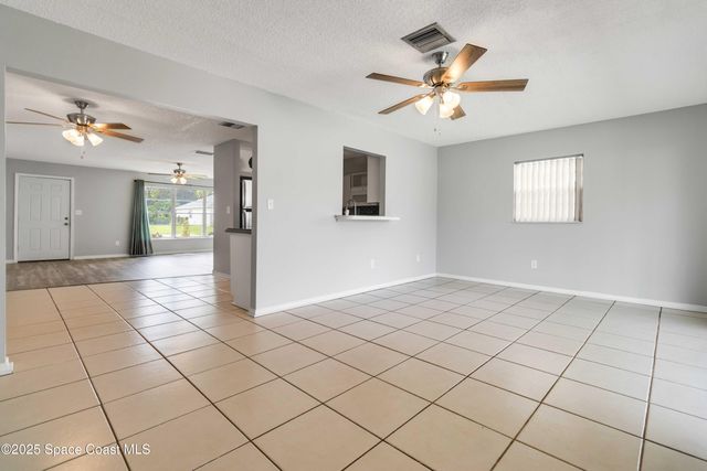 627 Binney Street NE, Palm Bay, FL 32907