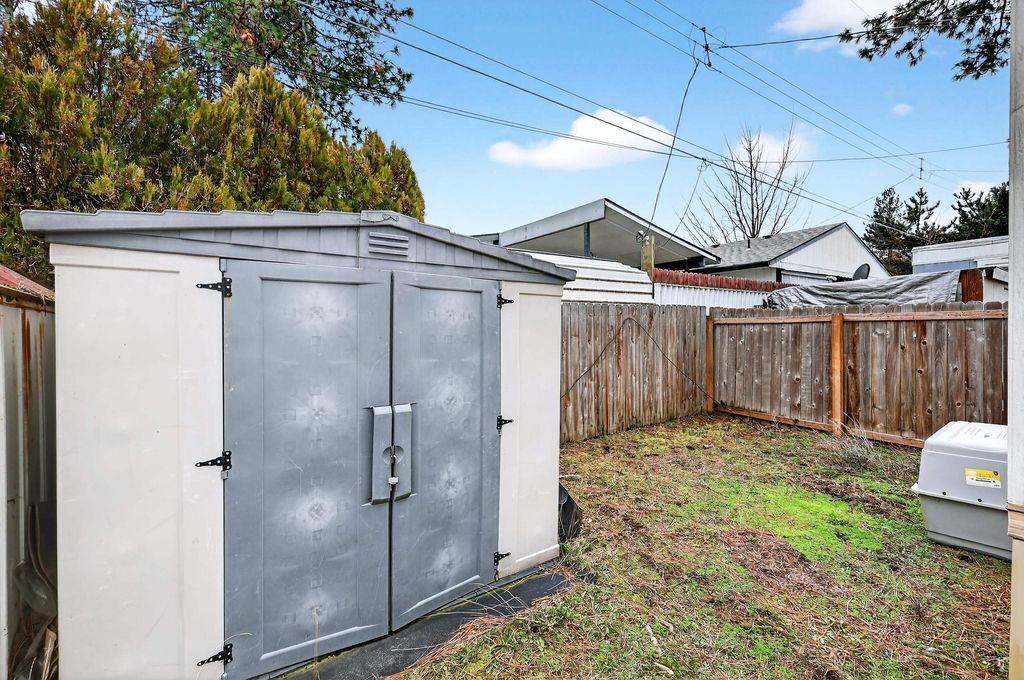 9518 E 4th Ave, Spokane Valley, WA 99206 photo 22