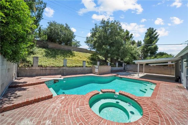 24607 Fourl, Newhall, CA 91321