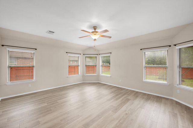 9513 Bentley Garner LN, Austin, TX 78748