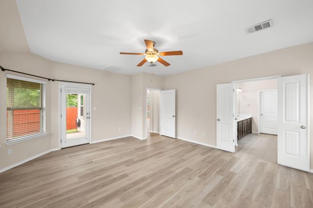 9513 Bentley Garner LN, Austin, TX 78748