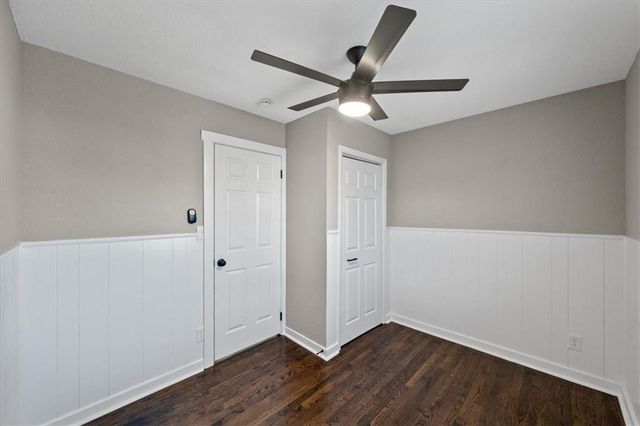 1602 S Queen Ridge Way, Independence, MO 64050