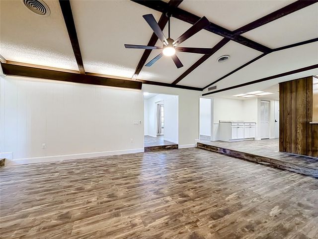 900 NE 165TH STREET, Citra, FL 32113