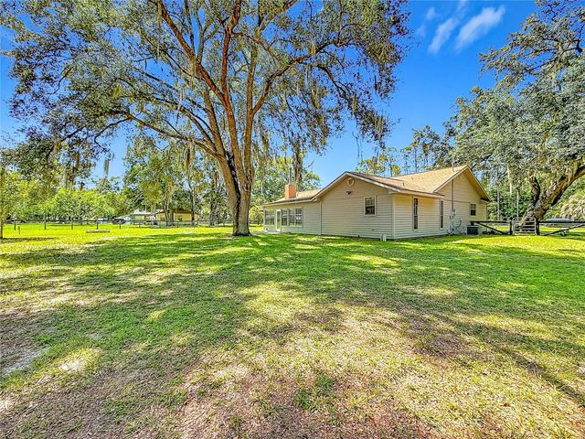 900 NE 165TH STREET, Citra, FL 32113