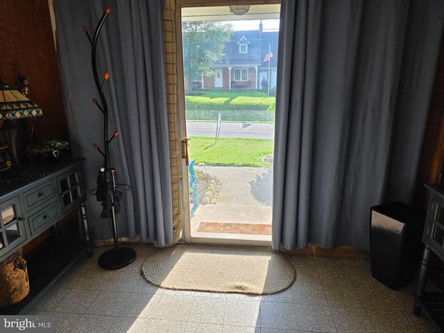 35 TRAIL RD N, Elizabethtown, PA 17022