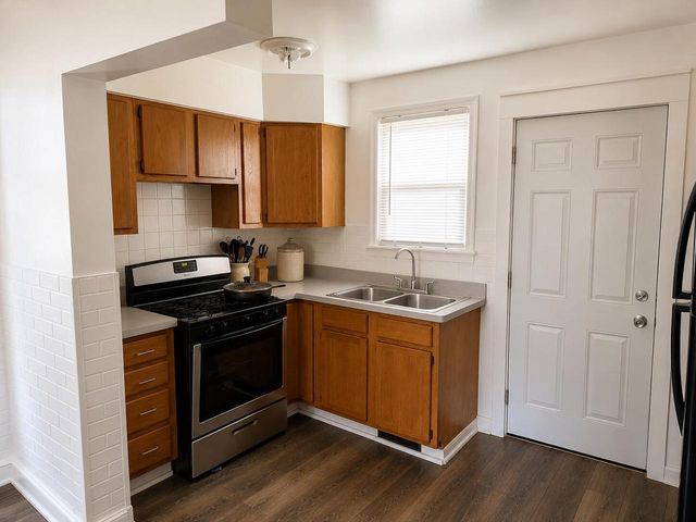2337 Hansen AVENUE, Racine, WI 53405