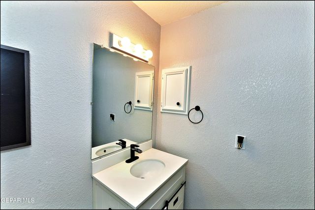 10117 MERCEDES Street, El Paso, TX 79924