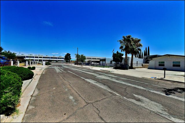 10117 MERCEDES Street, El Paso, TX 79924