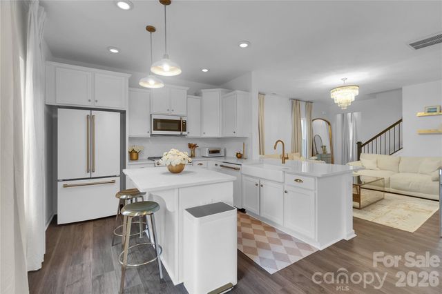 242 Lacewing Drive, Charlotte, NC 28214