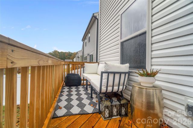 242 Lacewing Drive, Charlotte, NC 28214