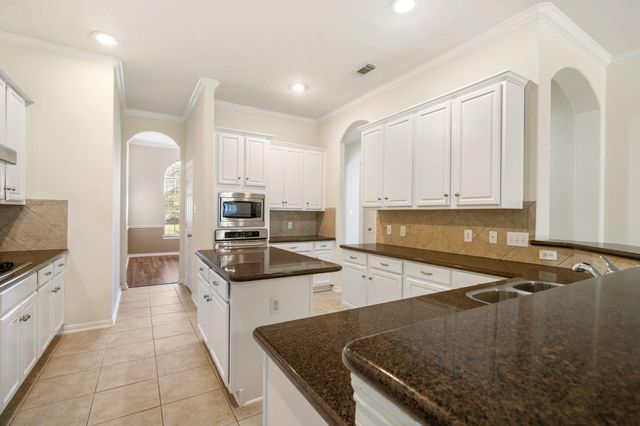 24915 Pikecrest Drive, Spring, TX 77389