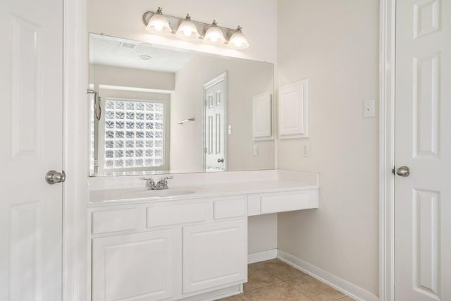 24915 Pikecrest Drive, Spring, TX 77389