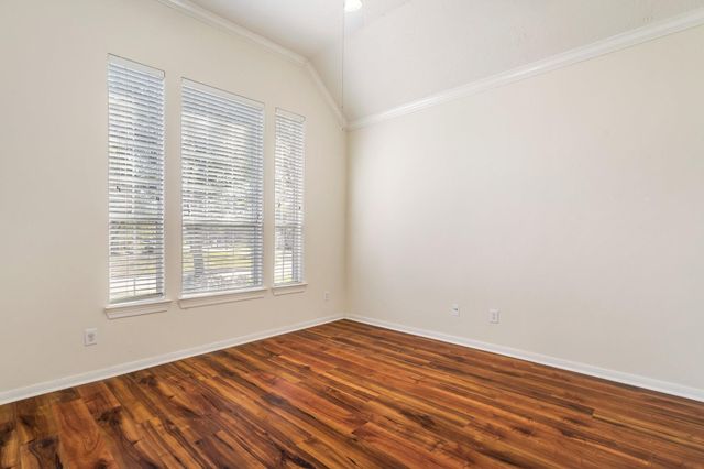 24915 Pikecrest Drive, Spring, TX 77389