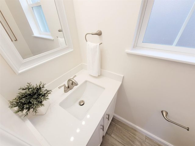 10703 Idlebrook Drive, Houston, TX 77070