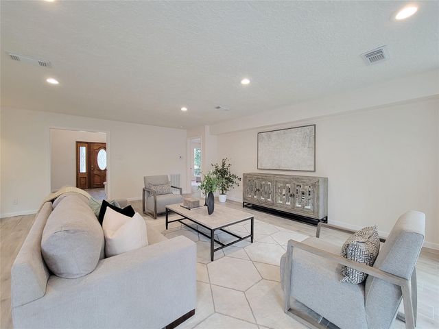 10703 Idlebrook Drive, Houston, TX 77070