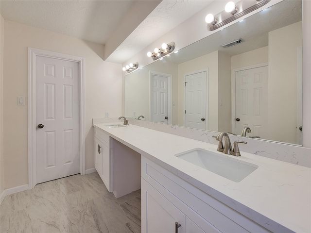 10703 Idlebrook Drive, Houston, TX 77070