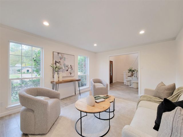 10703 Idlebrook Drive, Houston, TX 77070