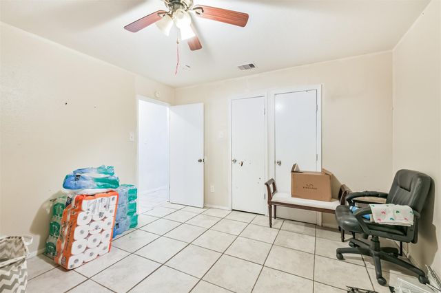 5610 Fallengate Drive, Spring, TX 77373